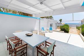 The Cottage South Escape With Beach Front Pool