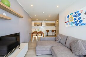 Pool View 1 Bed Apt T2-520