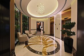 Pavilion Palace Hotel