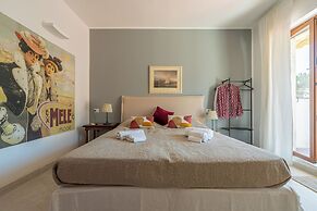 Molo Angioino Suites