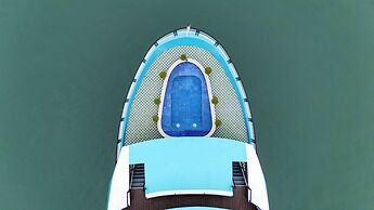 Dragon Premium Cruise