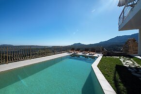 Geroulios Kastro Villas