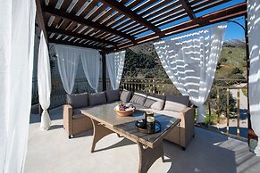 Geroulios Kastro Villas