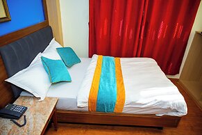 Hotel Sara Inn