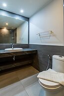 Pool View 1 Bed Apt T2-720