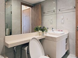 Armin Homes Corner 3 BRs with bathtub
