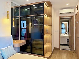 Armin Homes Corner 3 BRs with bathtub