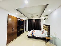 Roomshala Hotel Lee Grand