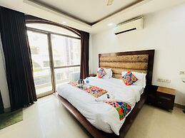 Roomshala Hotel Lee Grand