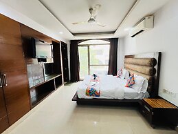 Roomshala Hotel Lee Grand