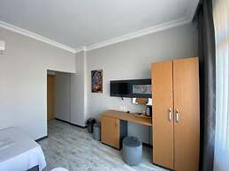 Viktoryus Otel