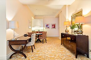 Taj Hotel 305