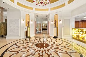 Taj Hotel 305