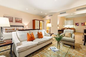 Taj Hotel 305