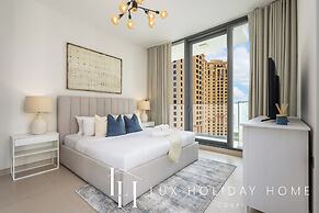 LUX LIV Contemporary Marina Suite 2