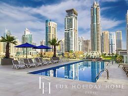 LUX LIV Contemporary Marina Suite 2