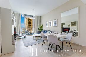 LUX LIV Contemporary Marina Suite 2
