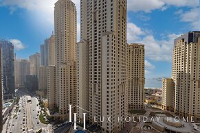 LUX LIV Contemporary Marina Suite 2