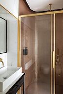 Golden House Vatican - Regolo