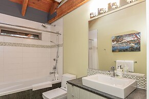 Mariner's Loft