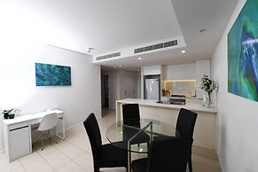 Zen Golden Bay Harbour View Pool Balcony