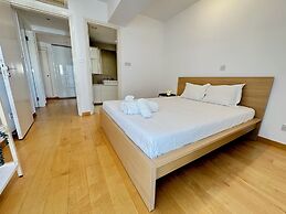 Balcony Views - Specious 2 BR Flat