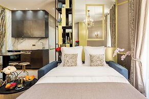 Merveil Luxury Suite - Tour Eiffel Laos