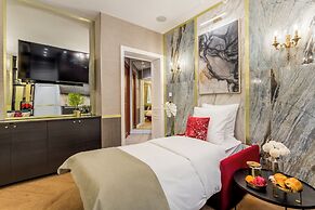 Merveil Luxury Suite - Tour Eiffel Laos