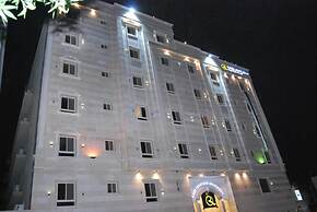 Rasis Serviced Apartments