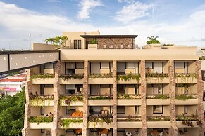 Syrena Living Condos