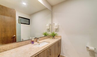 Syrena Living Condos