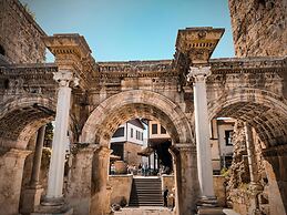 Maxihomes Hadrian Amber