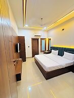 Hotel sadhana palace