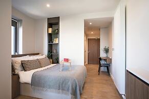 StayCozy Studio Apartments in Croydon