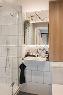 StayCozy Studio Apartments in Croydon