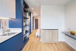 StayCozy Studio Apartments in Croydon