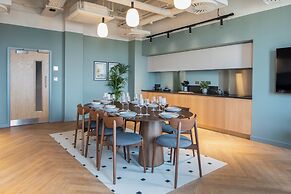 StayCozy Studio Apartments in Croydon