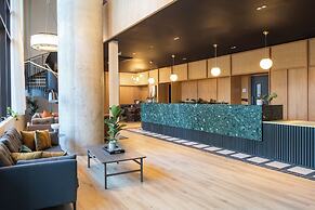 StayCozy Studio Apartments in Croydon