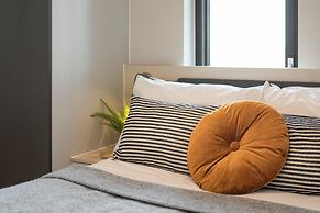 StayCozy Studio Apartments in Croydon