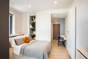 StayCozy Studio Apartments in Croydon