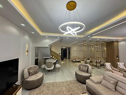 villa with garden in continental COMP