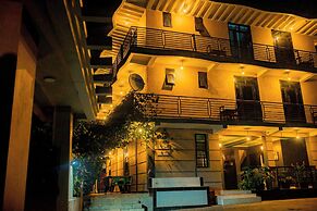 Volcanoes Mountain View Resort
