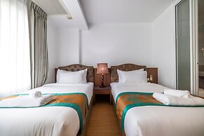 Meet Holiday International Hotel