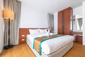 Meet Holiday International Hotel