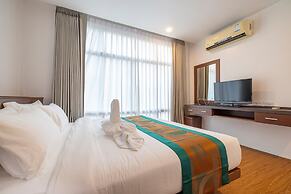Meet Holiday International Hotel