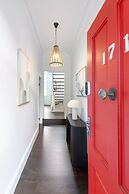 Stylish 4BR City Retreat