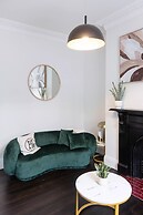 Stylish 4BR City Retreat