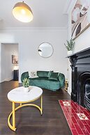 Stylish 4BR City Retreat