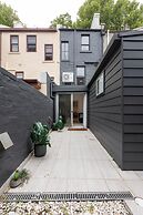 Stylish 4BR City Retreat