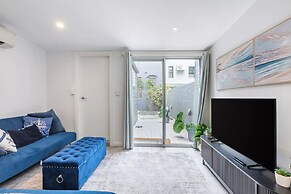 Stylish 4BR City Retreat